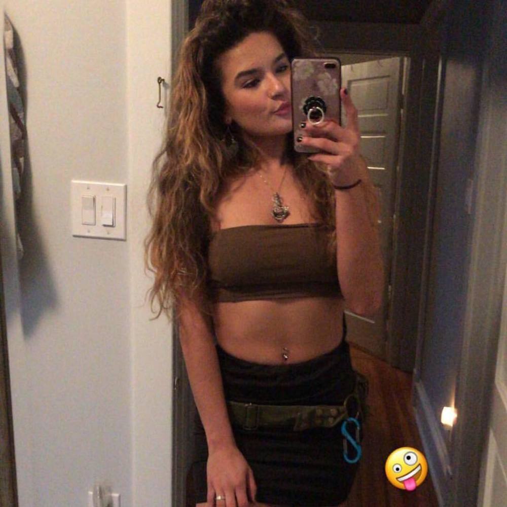 Meet your Posher, Ana